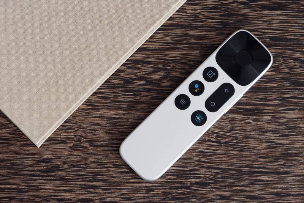 The OnePlus TV Remote has a minimal design. 